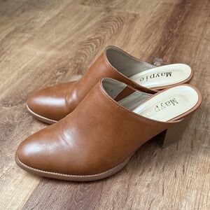 Maypie Faux Leather Women's Tan Brown Mules Size 8
